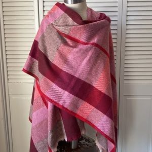 NWT Women’s Shawl